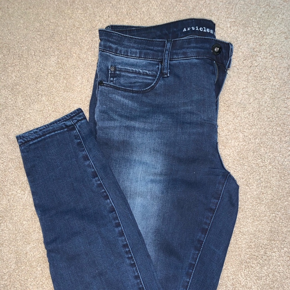 Dark Wash Skinny Stretch Jeans 👖